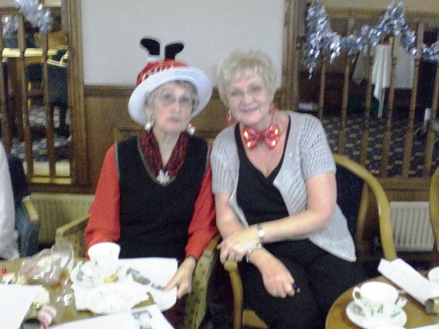 Ladies'Xmas Party 2013 12