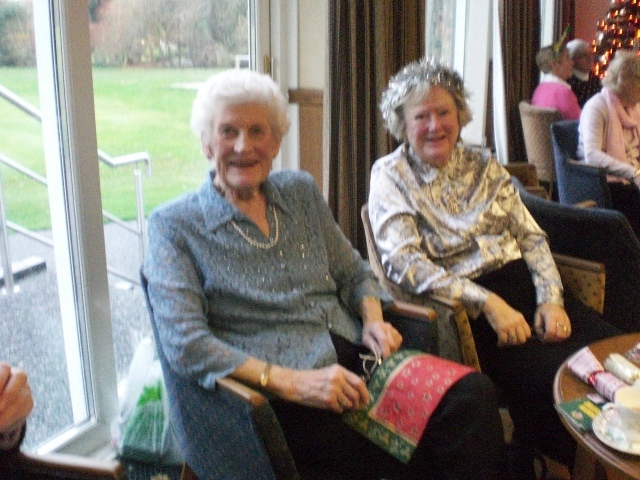 Ladies'Xmas Party 2013 18