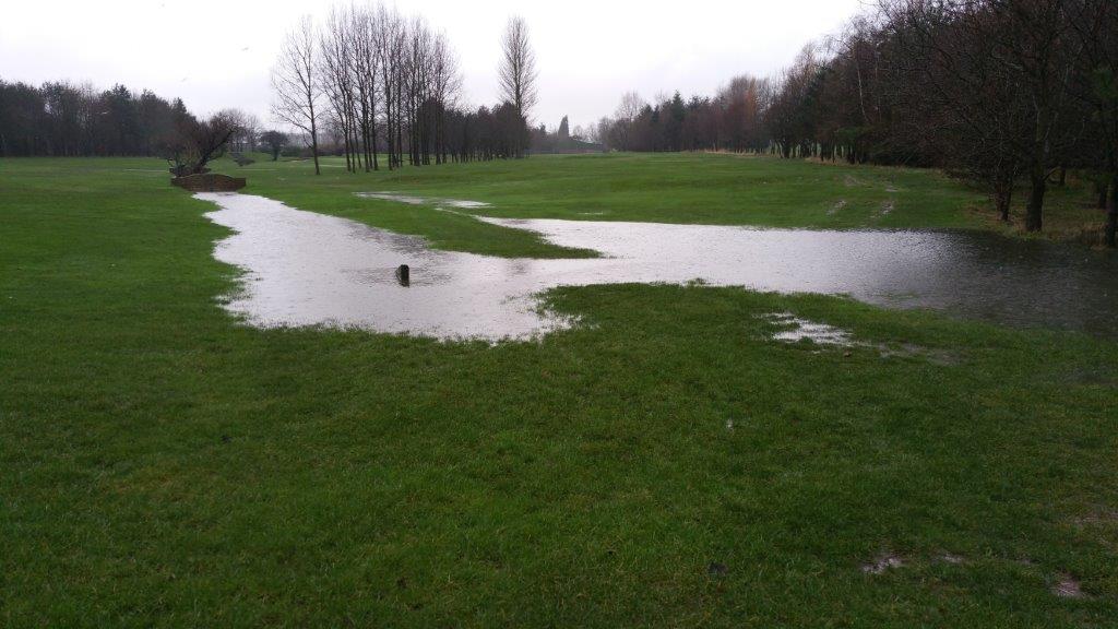 5th Jan 2016 - 18th Fairway - cross ditch flooded