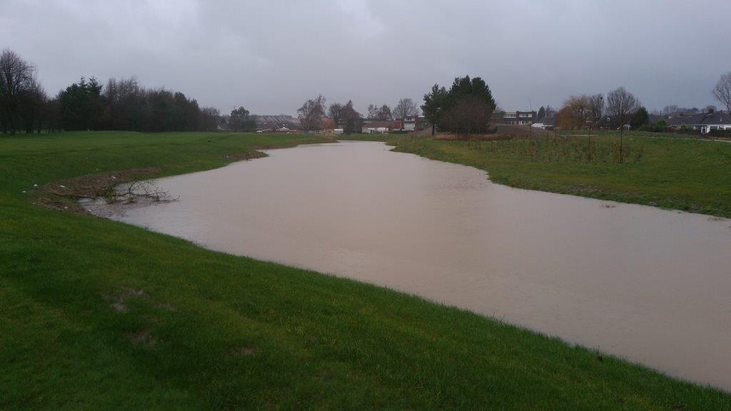 5th Jan 2016 - 13th Fairway the new channel looks very full