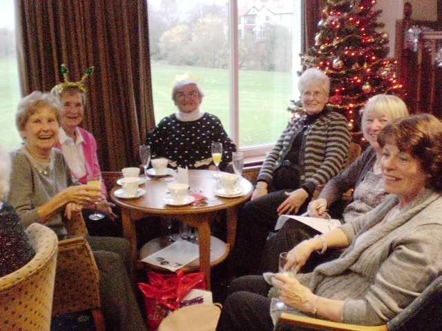 Ladies'Xmas Party 2013 6