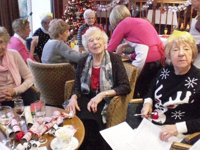 Ladies'Xmas Party 2013 8